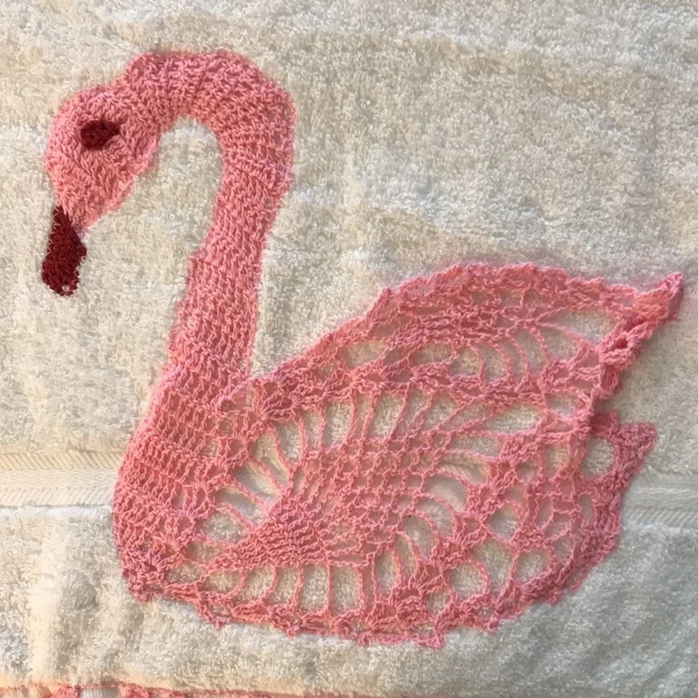 Vintage Towel Set Embellished with Pink Crochet Swan & Border